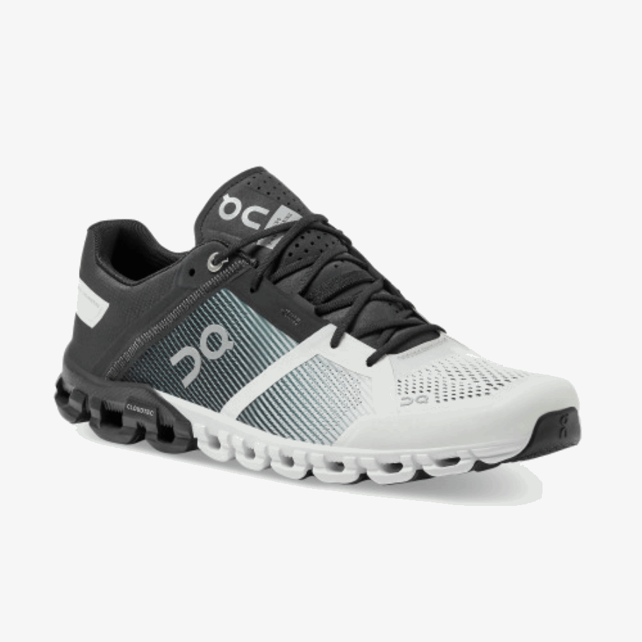 Cloudflow On Running Black-White